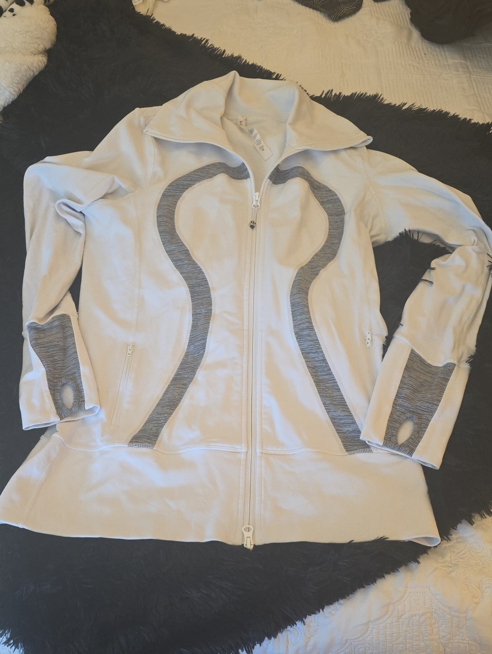 lululemon athletica White And Black Jacket Size 12